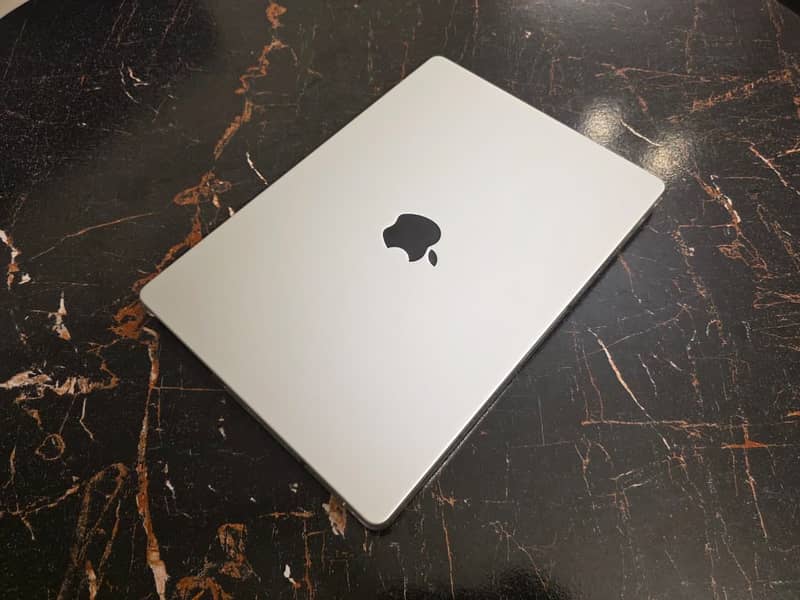 MacBook Pro M4 5
