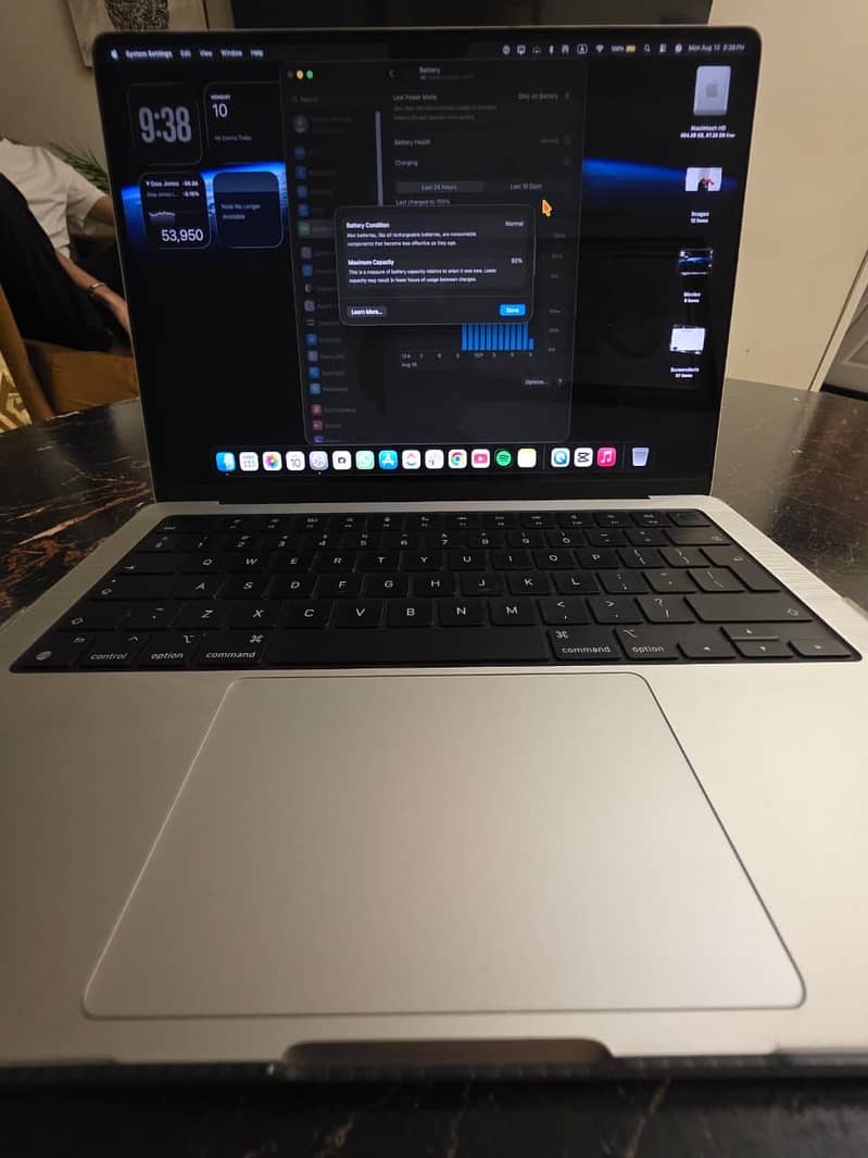 MacBook Pro M4 6