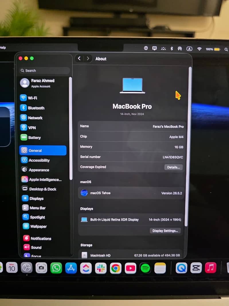 MacBook Pro M4 10