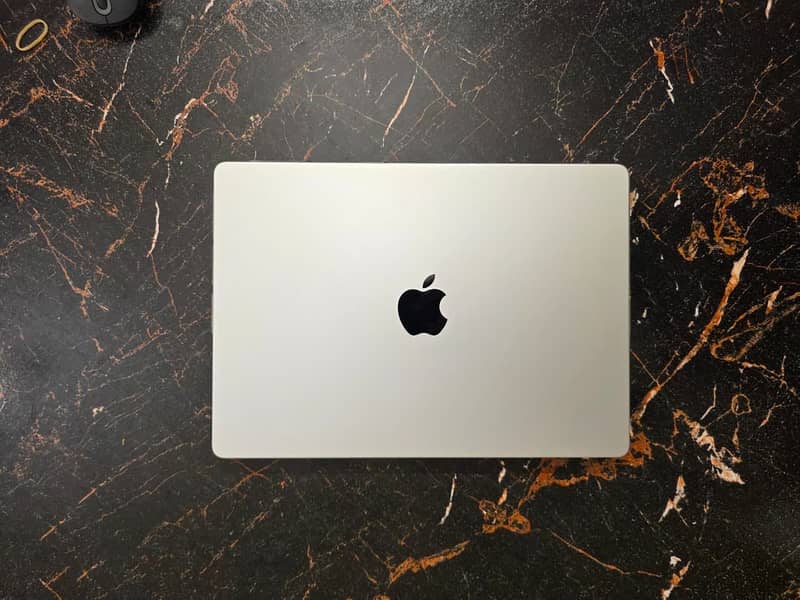 MacBook Pro M4 12