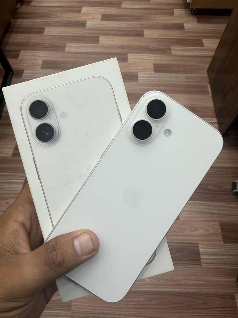 Apple iPhone 17 0