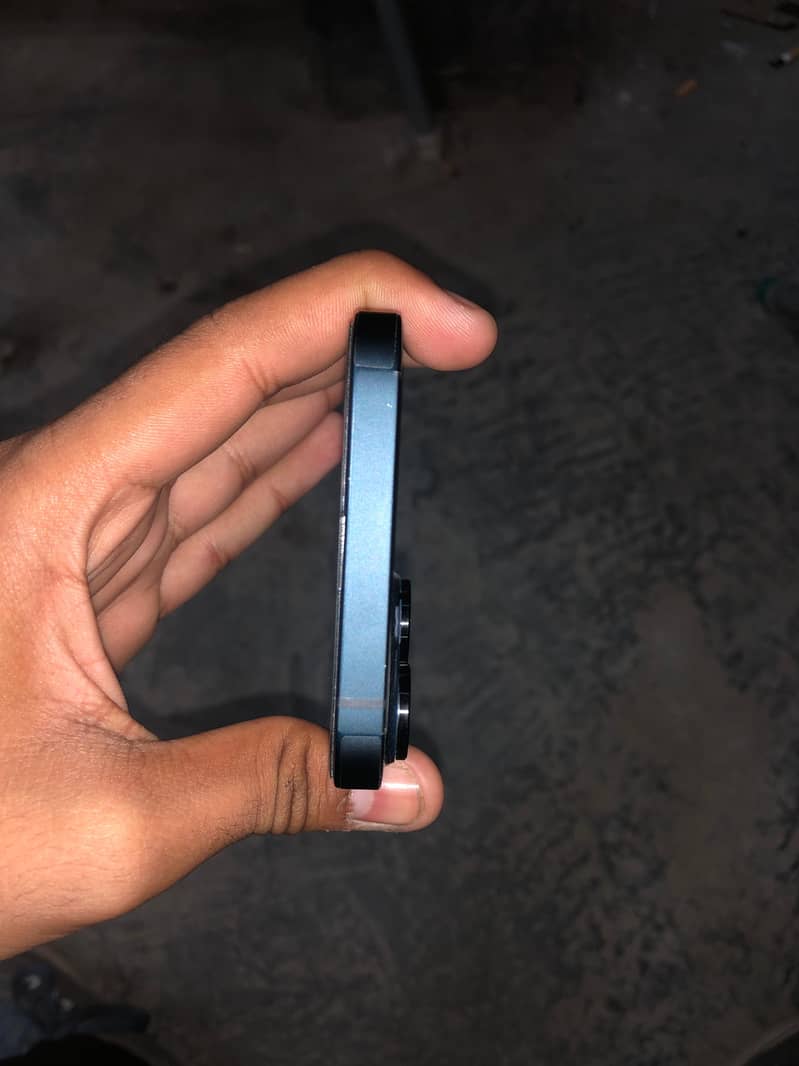 Apple iPhone 14 plus 3