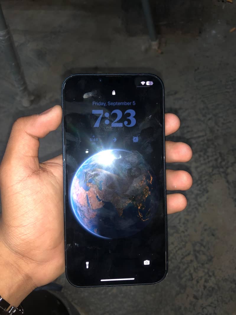Apple iPhone 14 plus 4