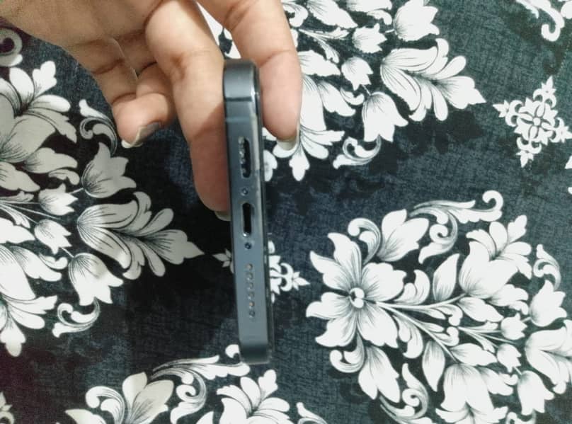Apple iPhone 13 Pro Max 5