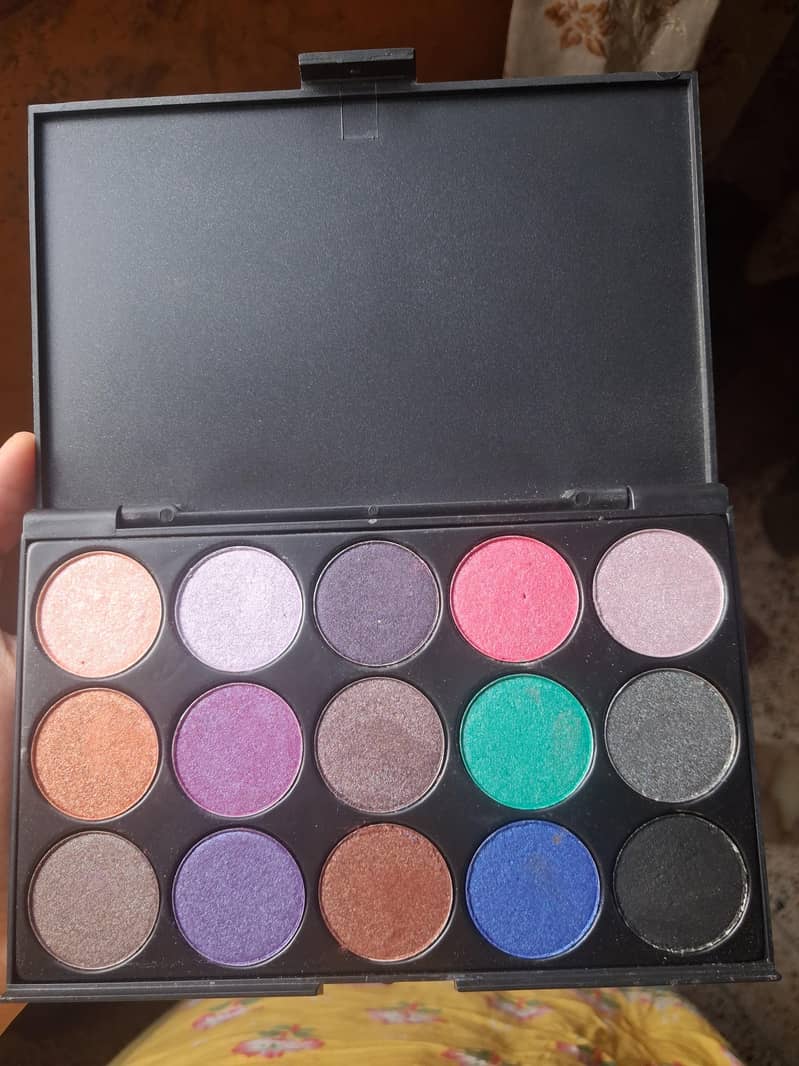 makeup 300 each 0