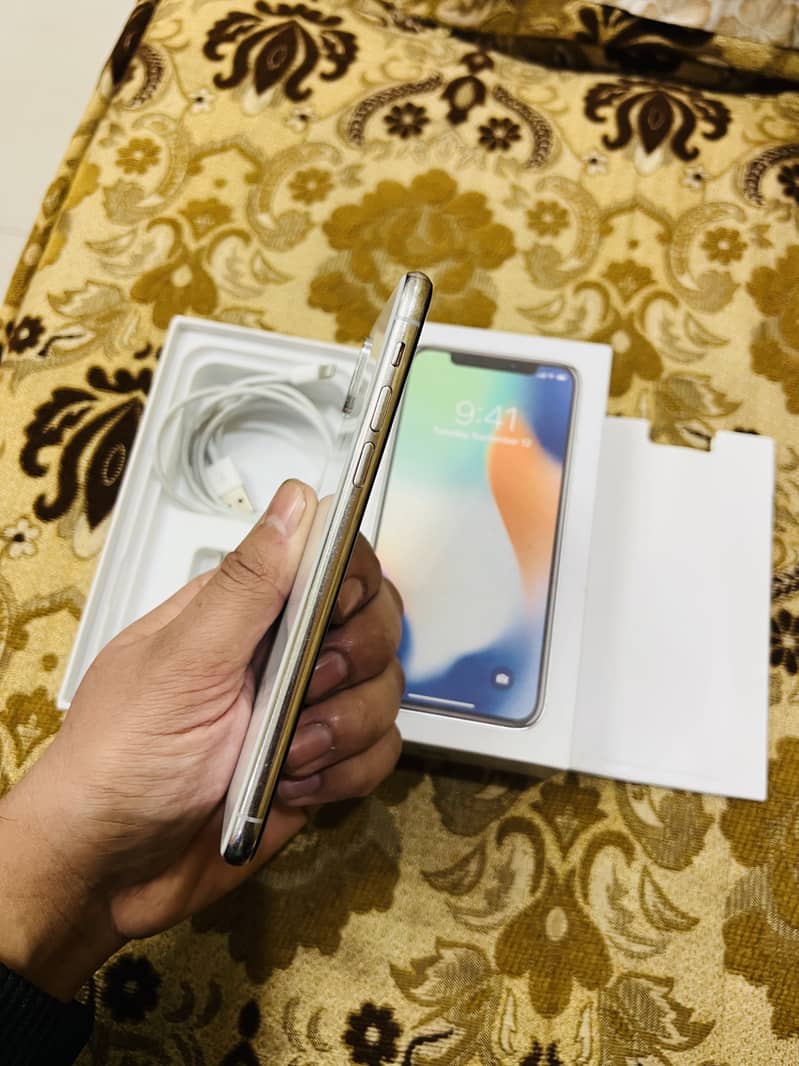 iPhone X pta approved 256gb compete box 1