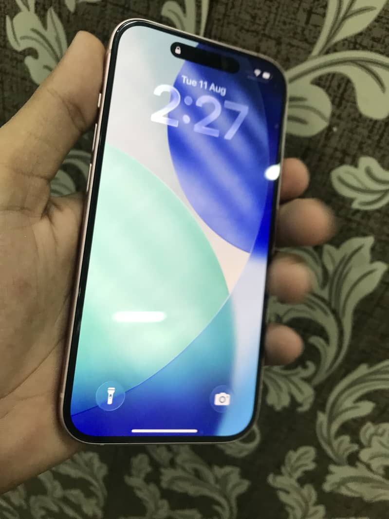 Apple iPhone 15 1