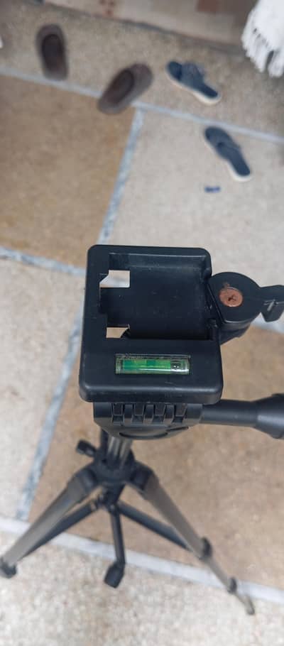 Urgent Sale - 3.5 Foot Tripod Stand