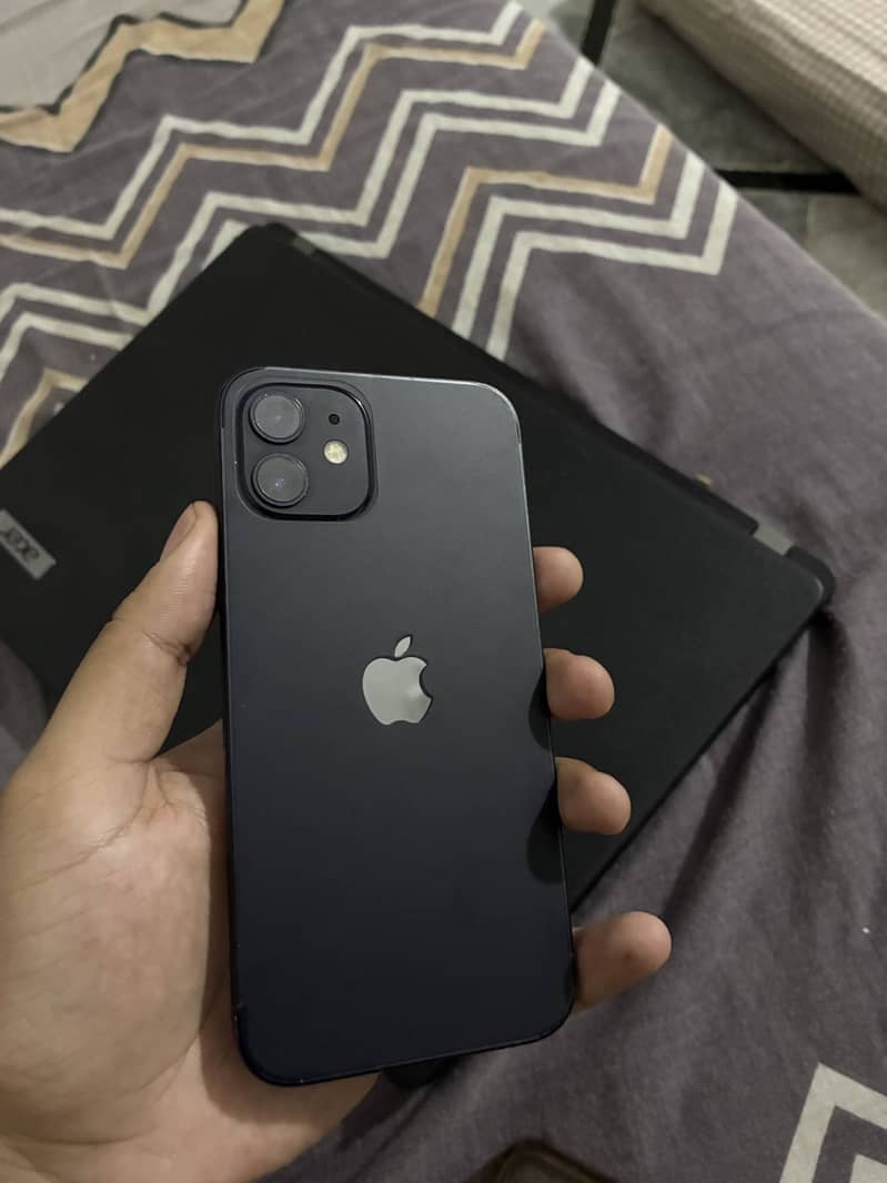 Apple iPhone 12 0