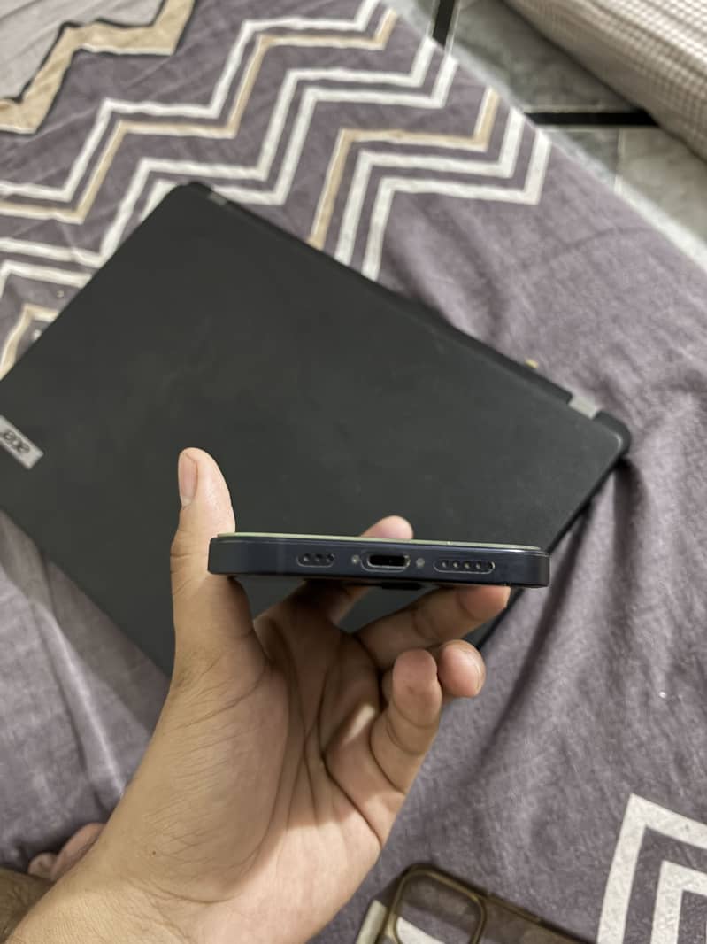 Apple iPhone 12 2
