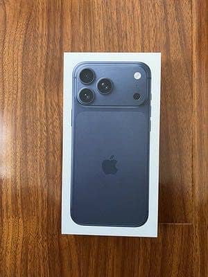 Apple iPhone 17 Pro Max - Non PTA with box