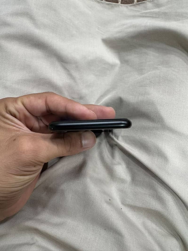 Apple iPhone SE 2nd generation 2
