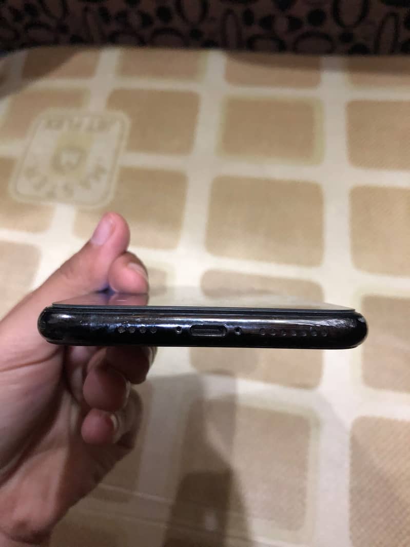 Apple iPhone 11 Pro Max 5
