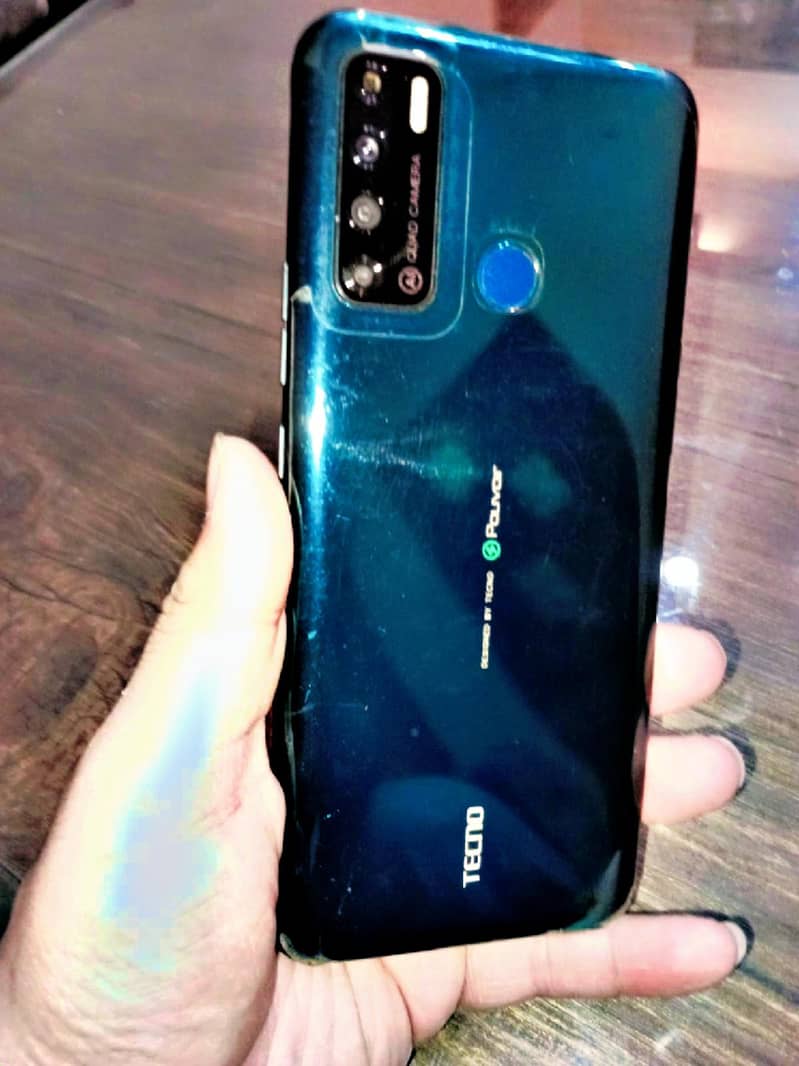 Tecno LC8 1