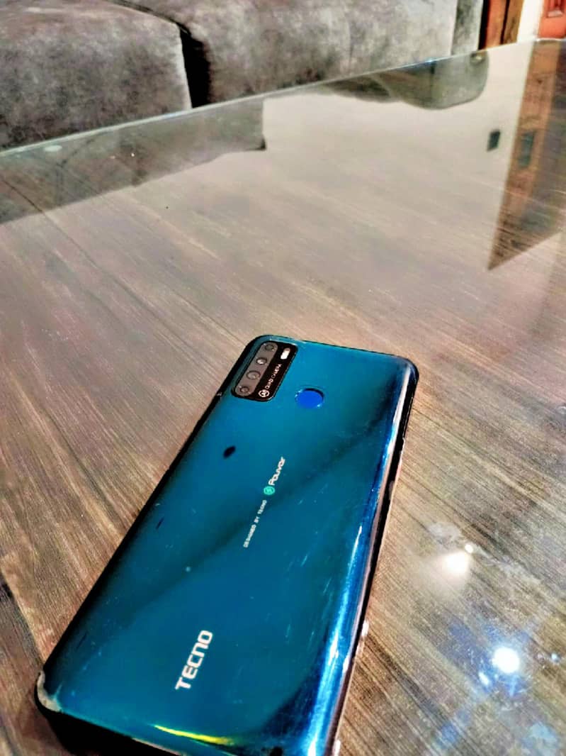 Tecno LC8 3