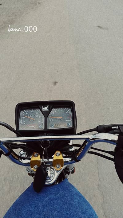 Honda 125 Gold Edition 2026 midle