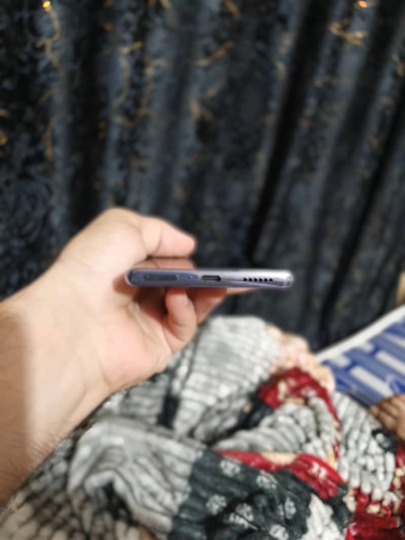 Tecno CAMON 30S 3