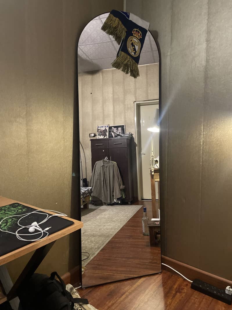 Large standing mirror. 0