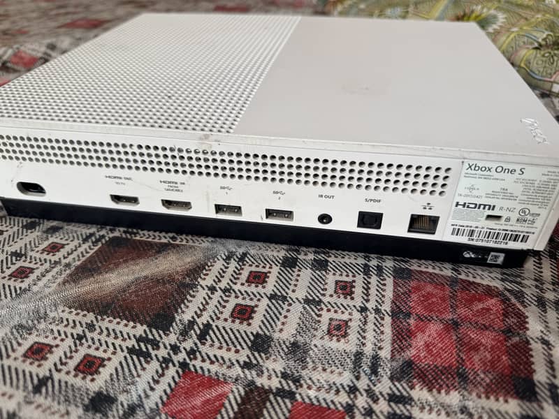 Xbox one S (original controller) 2