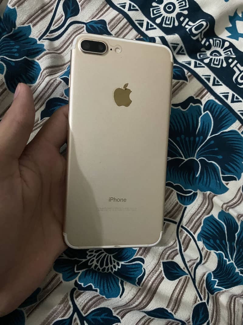Apple iPhone 7 Plus 1