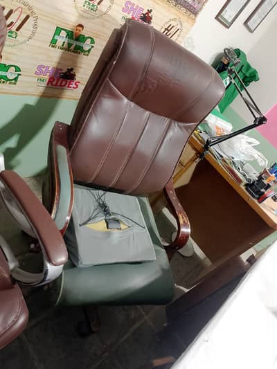 Boss chair / Executive chair