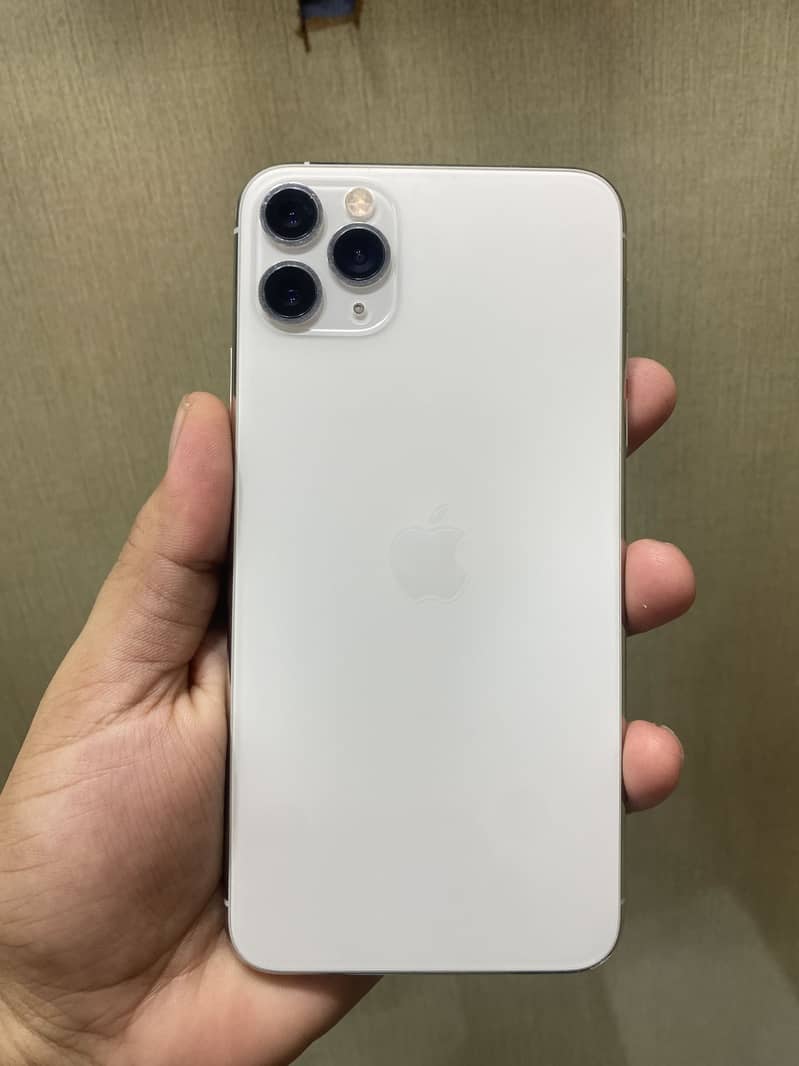 Iphone 11pMx 0