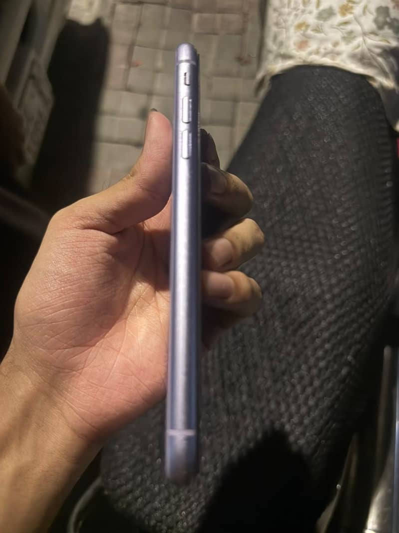 Apple iPhone 11 1