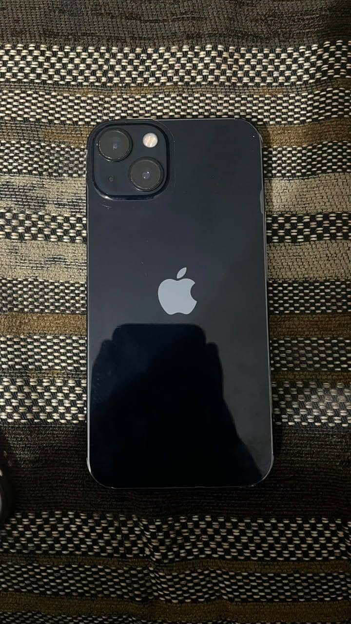 Apple iPhone 13 1