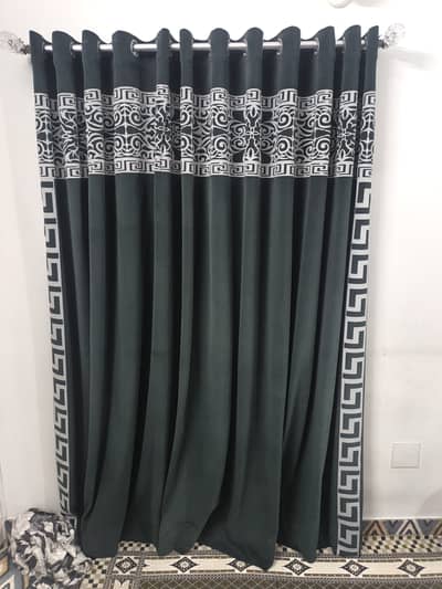 VELWET CURTAIN FOR SALE 6 PEACES LONG LENGTH SLIGHTLY USED JUST LIKE N