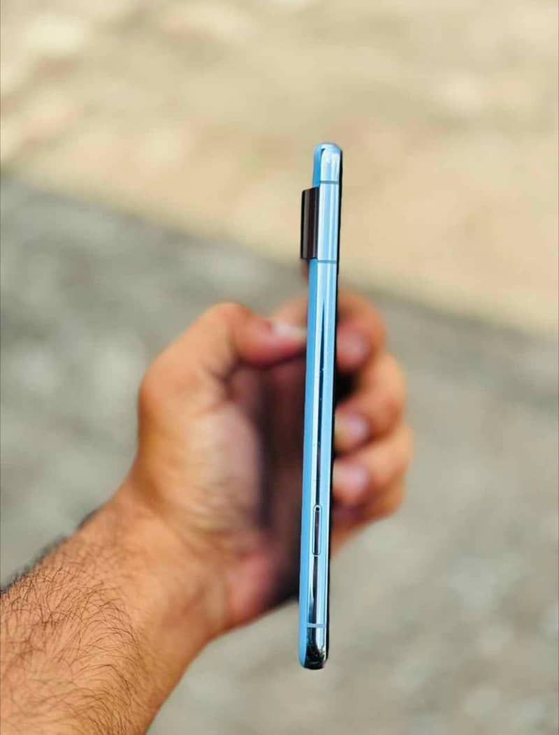 Google Pixel 8 Pro 3