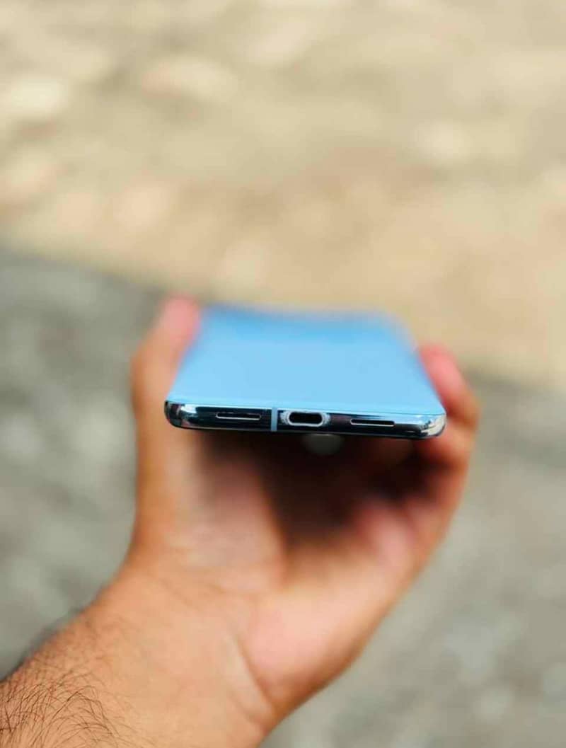 Google Pixel 8 Pro 4