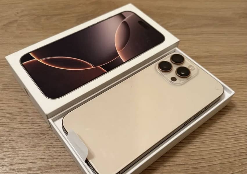 Apple iPhone 16 Pro Max 0