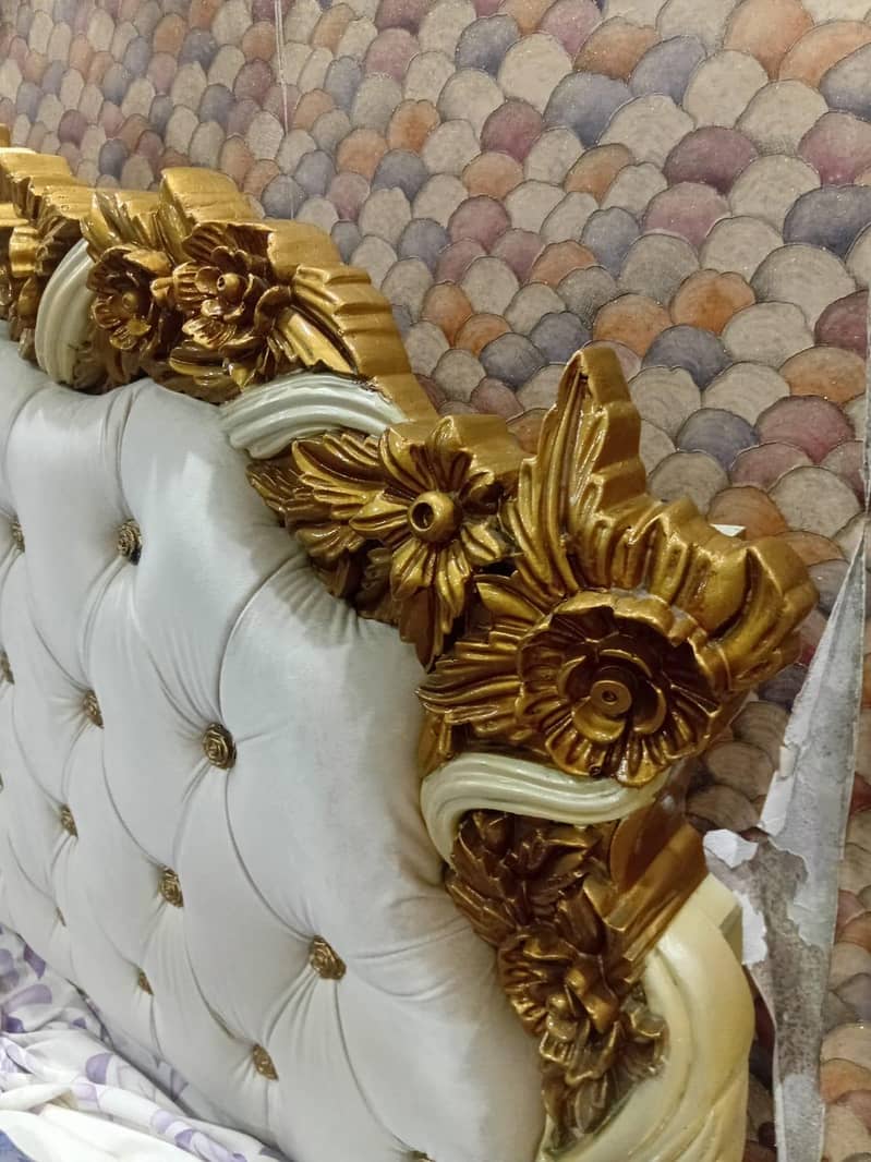 royal bed 3