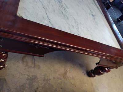 lush condition carrom in marble