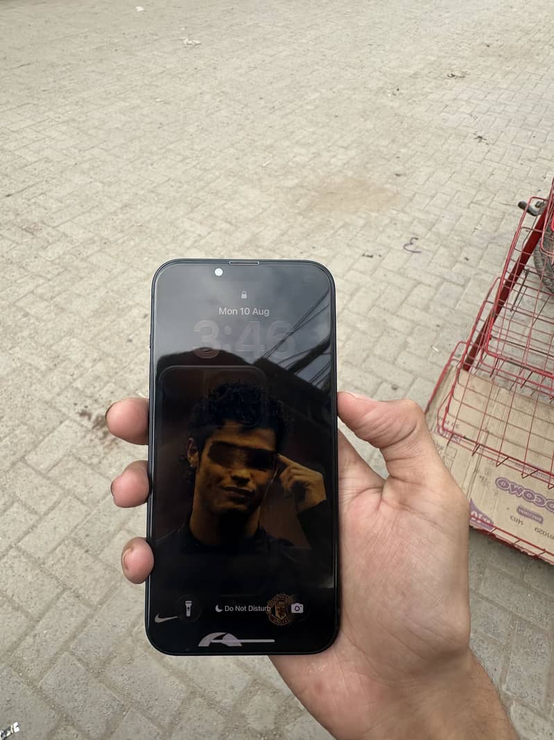 Apple iPhone 13 3