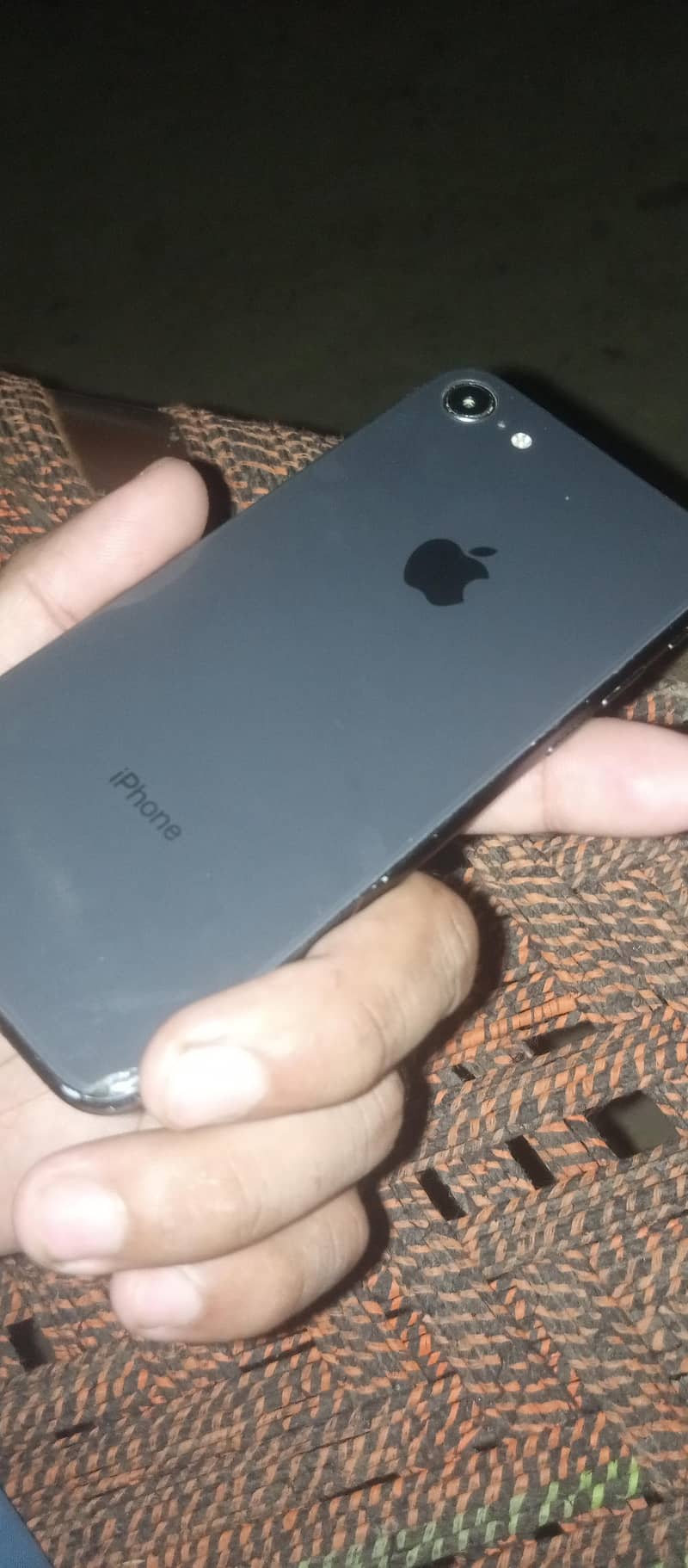 Apple iPhone 8 1