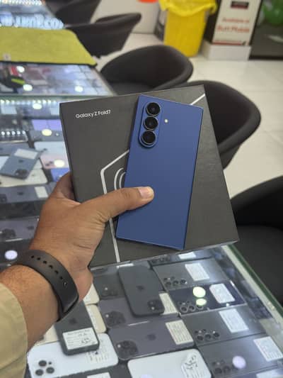 Samsung Mobile Z Fold 7 12/256