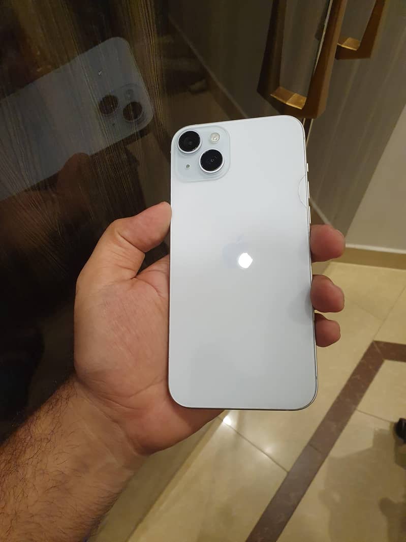 Apple iPhone 15 plus 1