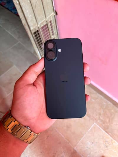 Apple iPhone 16