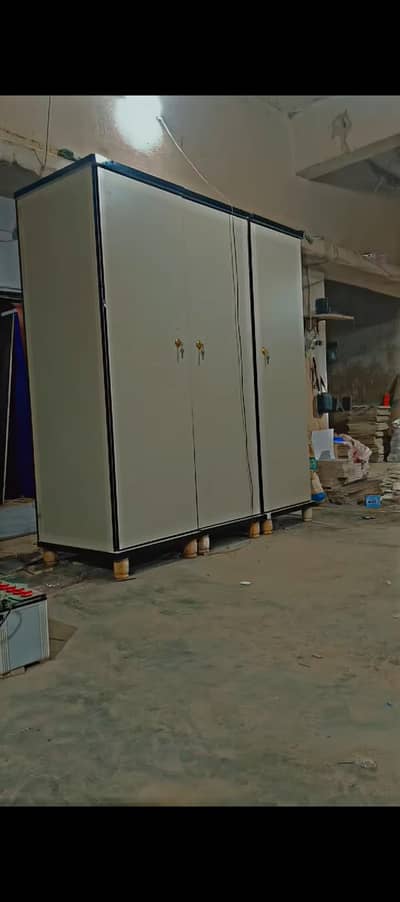 Wardrobe 3 Doors storage Drawers Hanging And Shelves Best Quality