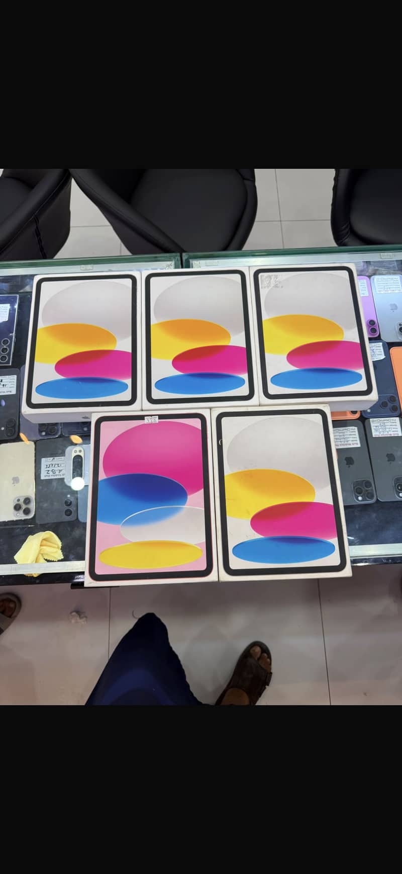 iPad a16   128gb box pack 0