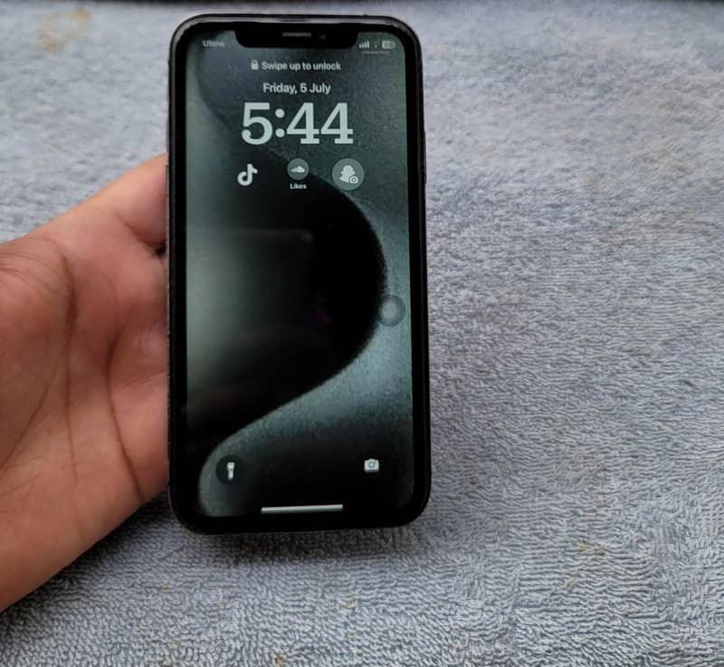 iphone xr into 13 pro 128gb 1