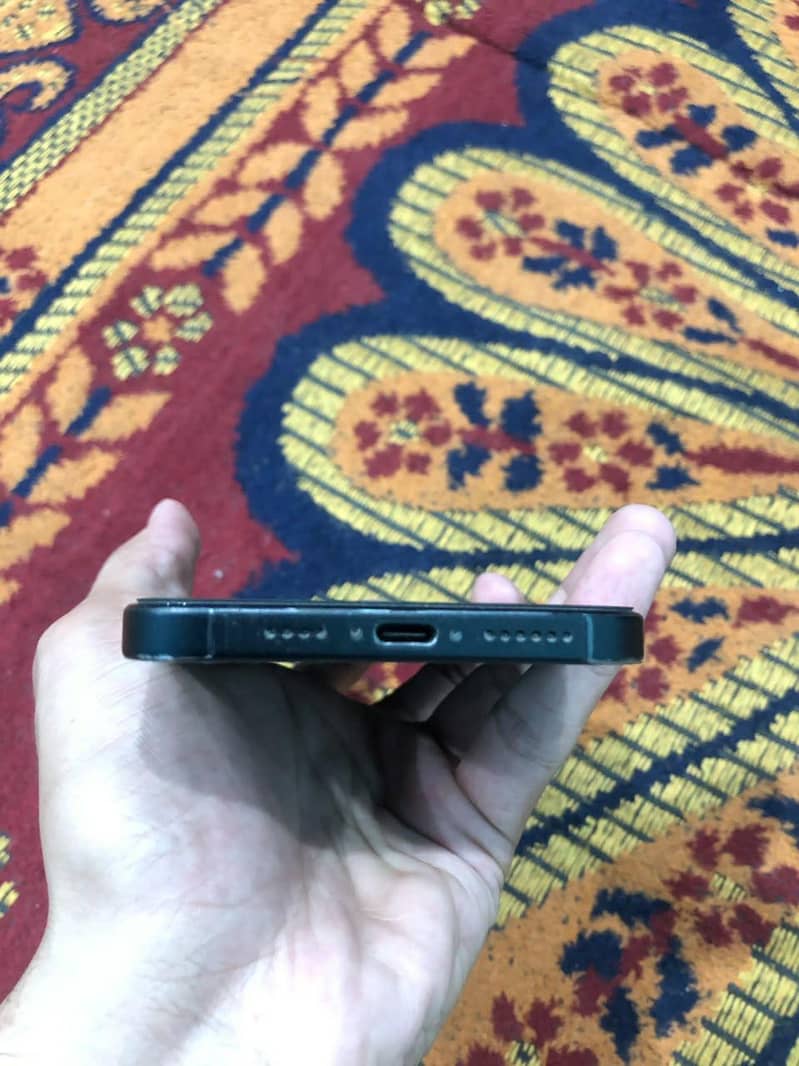 Apple iPhone 15 plus 2