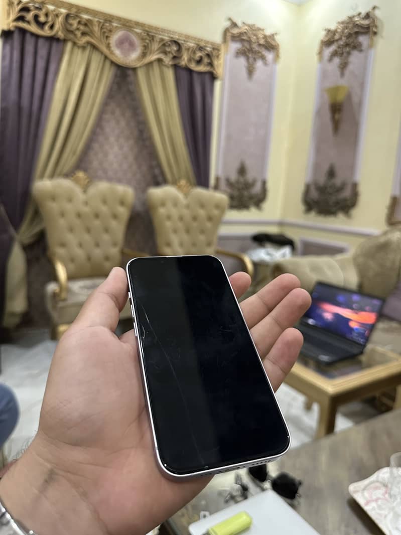 Apple iPhone 14 5