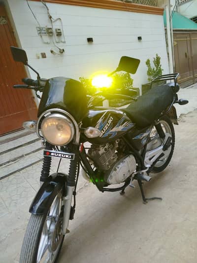 Suzuki GS SE 2021#0/3/1/7/0/0/2/4/6/2/9