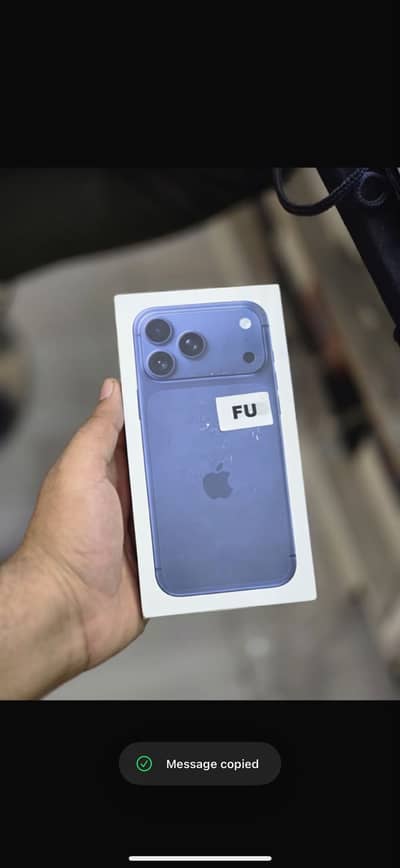 Apple iPhone 17 Pro Max box pack