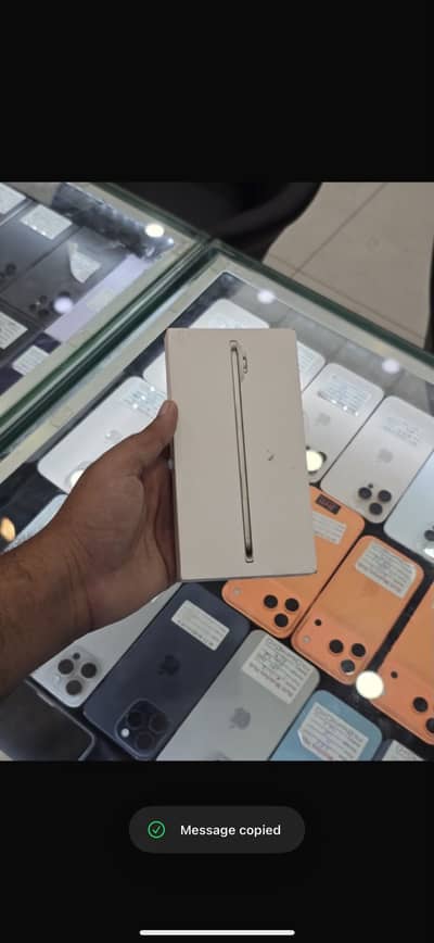 Apple iPhone 17 Air box pack 256gb gold
