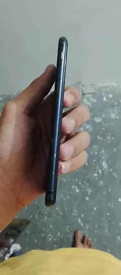 Apple iPhone 7 2