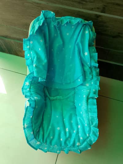 Baby dual carry cot with swing option
