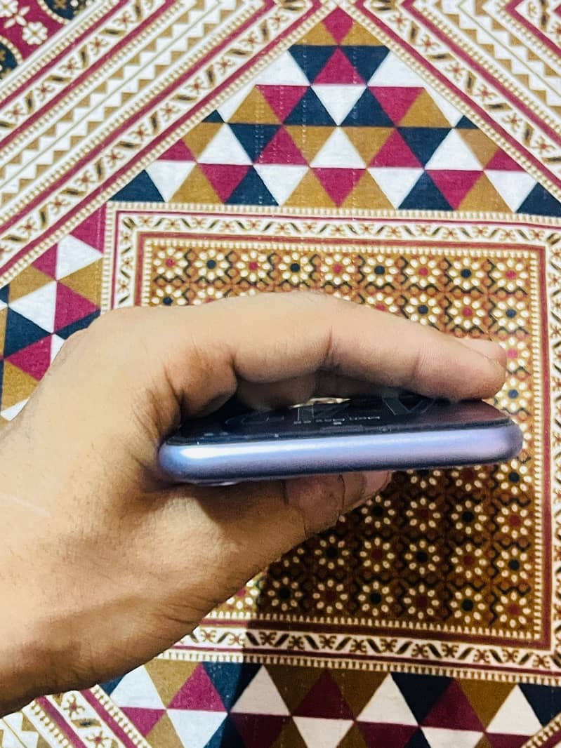 Apple iPhone 11 2